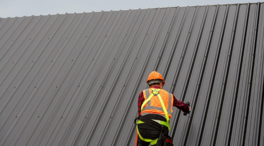 Professional gutter cleaning in Chickamauga, GA